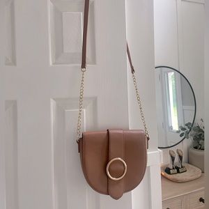 Crossi Crossbody